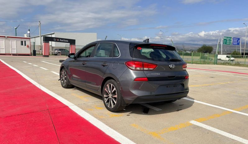 
								HYUNDAI ELANTRA GT full									