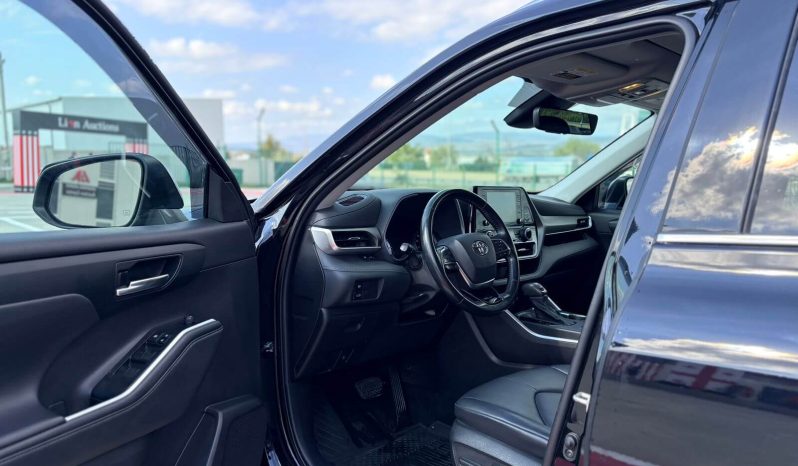 
								TOYOTA HIGHLANDER XLE full									