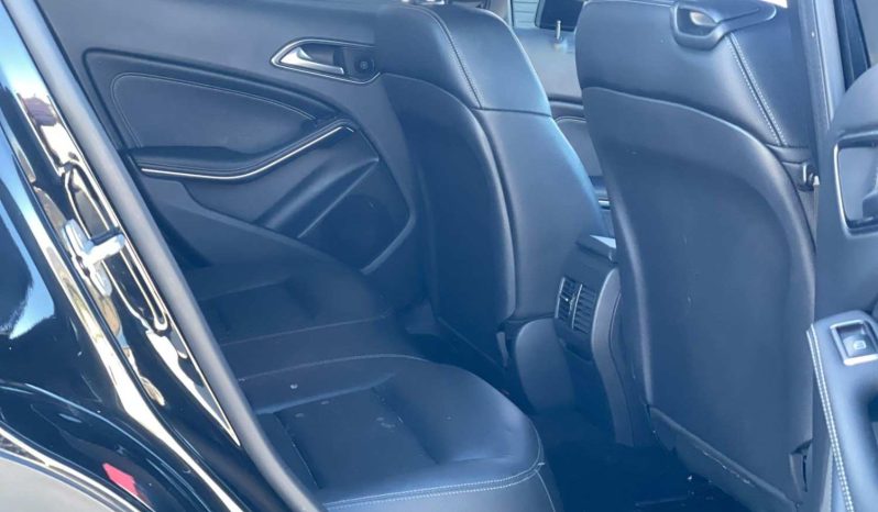 
								MERCEDES-BENZ GLA full									