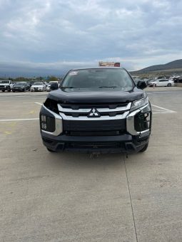 
										MITSUBISHI OUTLANDER SPORT full									