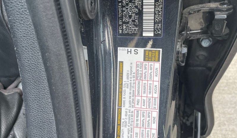 TOYOTA COROLLA HYBRID full