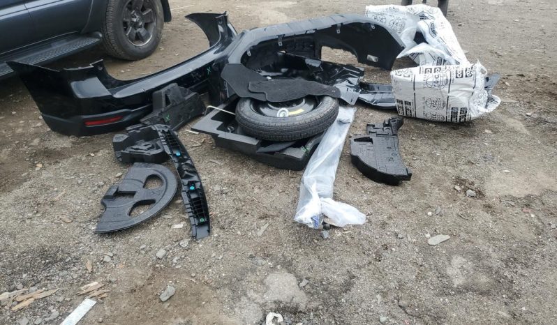 
								Subaru Forester full									