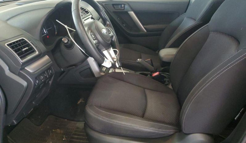 
								Subaru Forester full									