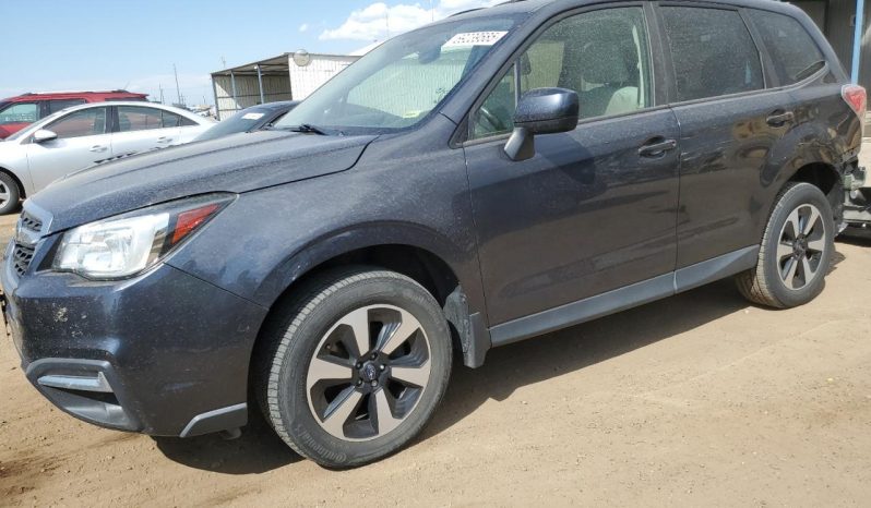 
								Subaru Forester full									