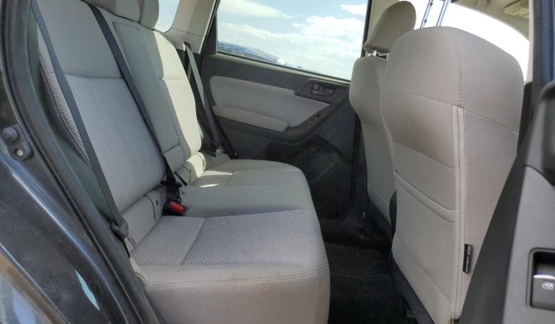 
								Subaru Forester full									