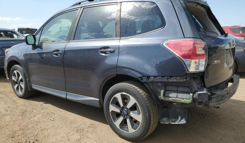 
								Subaru Forester full									