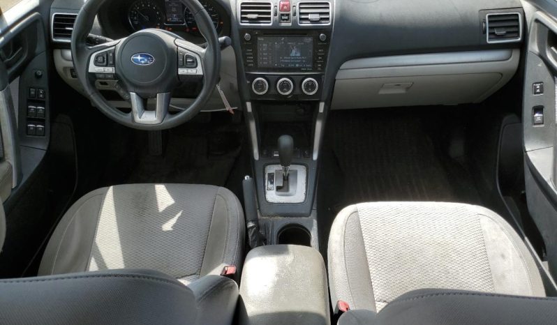 
								Subaru Forester full									