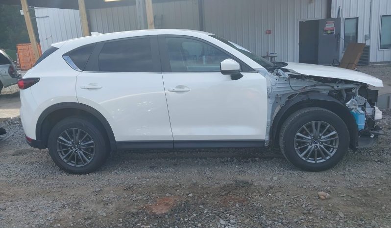 
								Mazda CX-5 full									