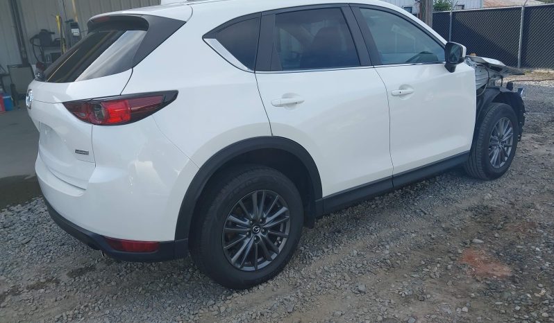 
								Mazda CX-5 full									