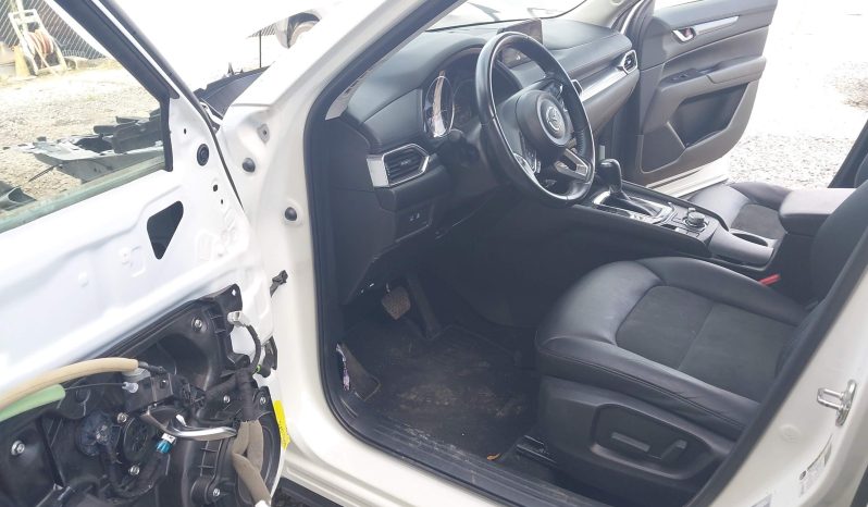 
								Mazda CX-5 full									