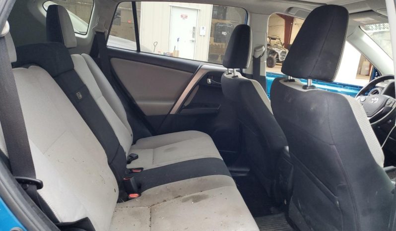 
								2016 Toyota RAV4 full									