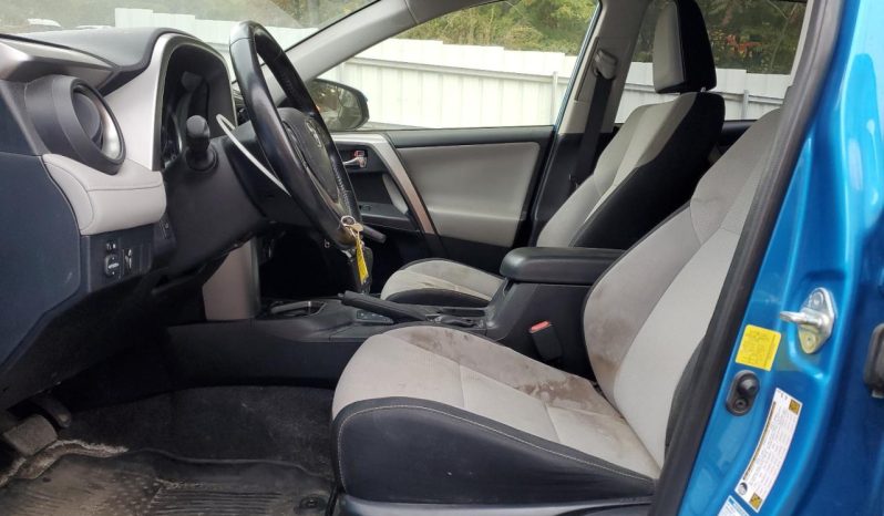 
								2016 Toyota RAV4 full									