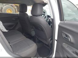 
										Chevrolet Trax full									