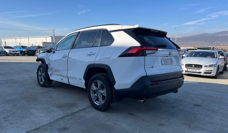 
								TOYOTA RAV4 full									