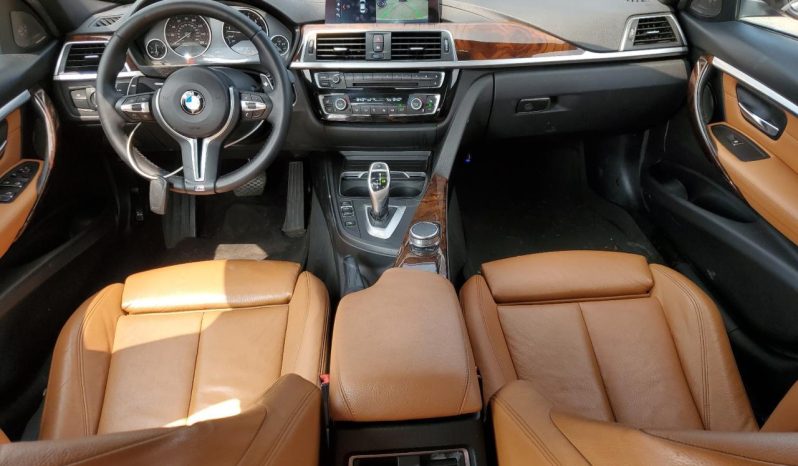 
								BMW 3 Series full									