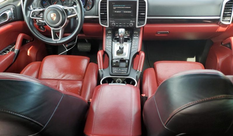 
								Porsche Cayenne full									
