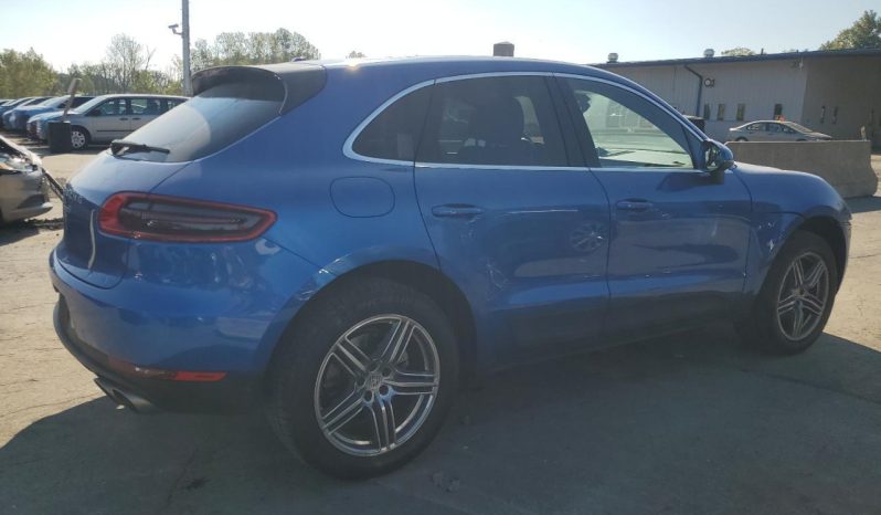 
								Porsche Macan full									