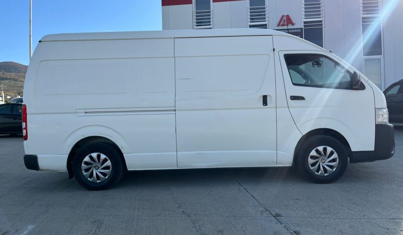 TOYOTA HIACE full