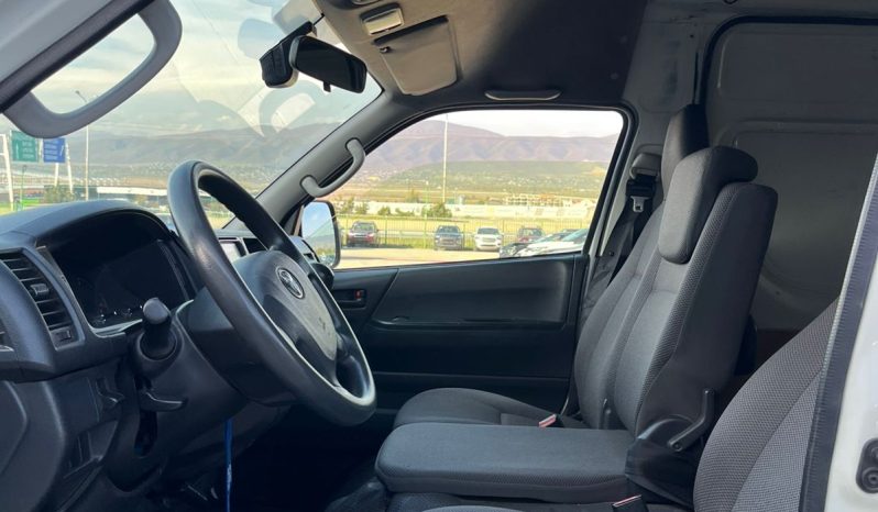TOYOTA HIACE full