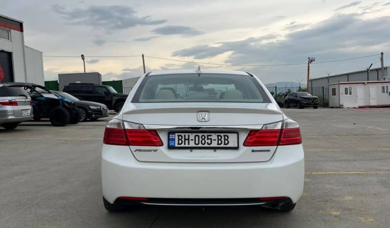 
								HONDA ACCORD HYBRID full									