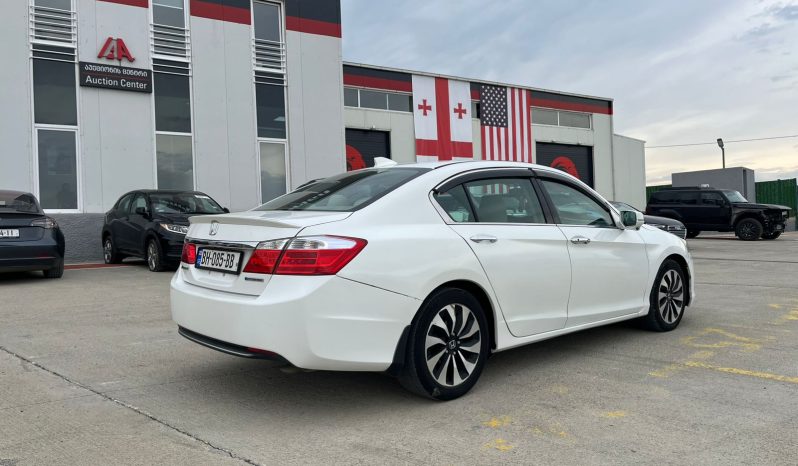 
								HONDA ACCORD HYBRID full									