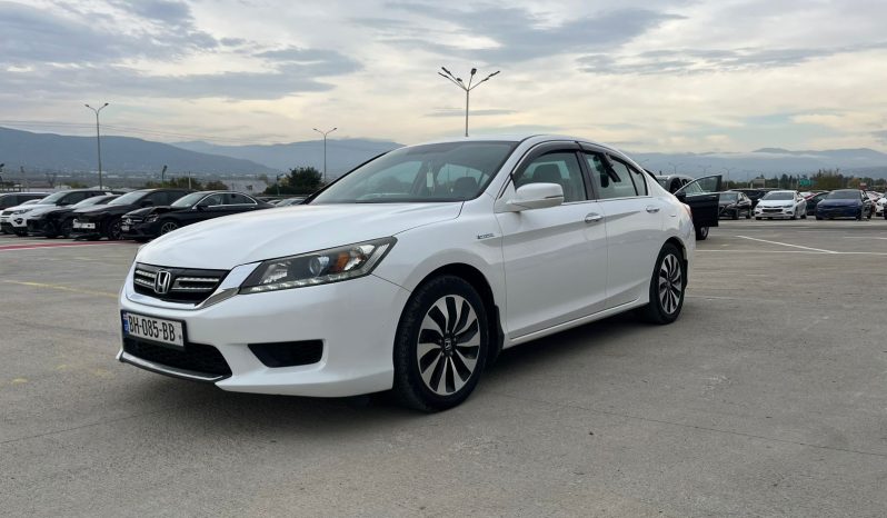 
								HONDA ACCORD HYBRID full									