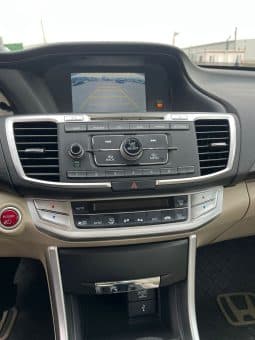 
										HONDA ACCORD HYBRID full									