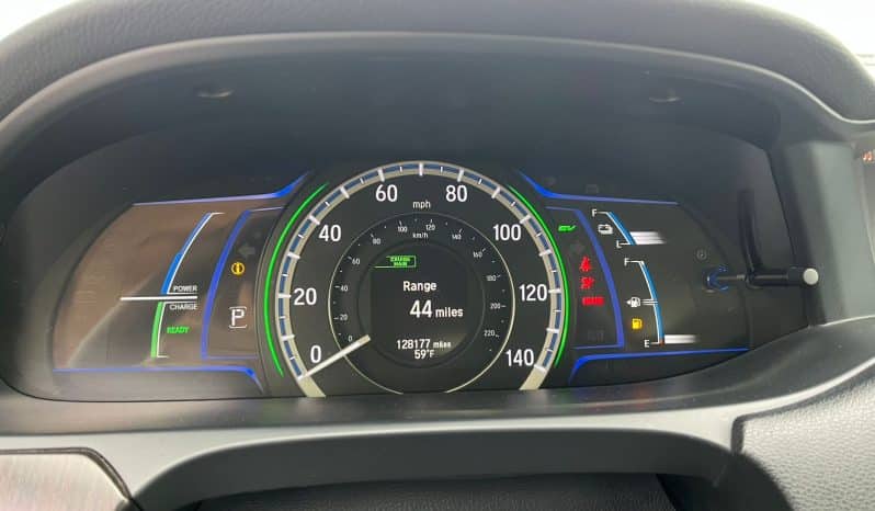 
								HONDA ACCORD HYBRID full									