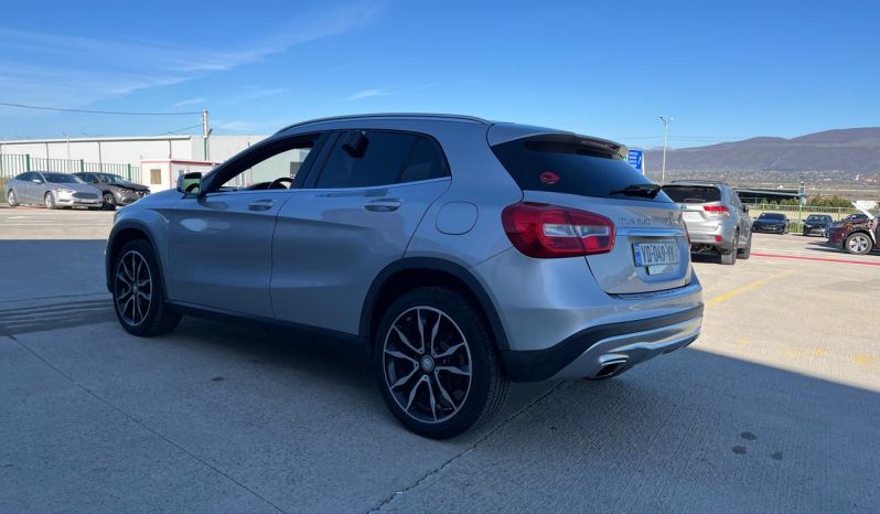 
								Mercedes-Benz GLA full									