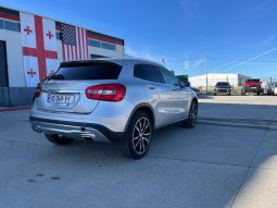 
										Mercedes-Benz GLA full									