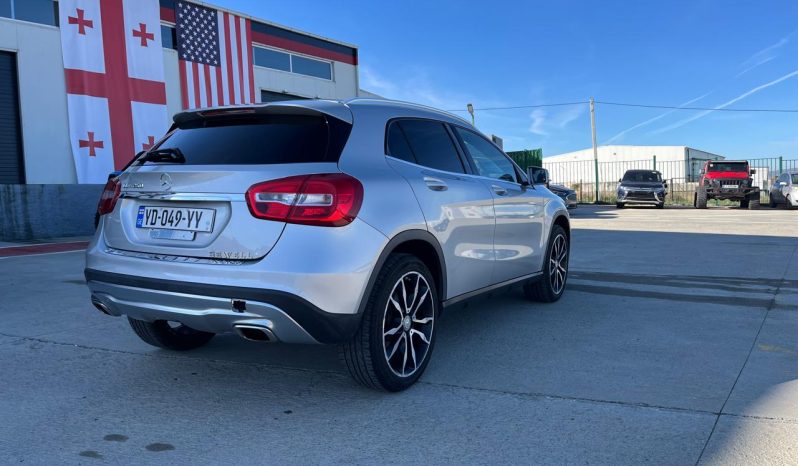 
								Mercedes-Benz GLA full									