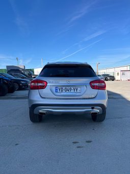 
										Mercedes-Benz GLA full									