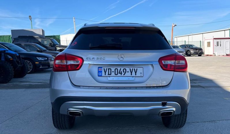 
								Mercedes-Benz GLA full									