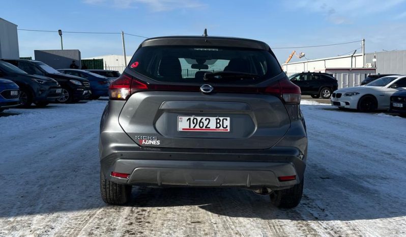 
								Nissan Kicks full									