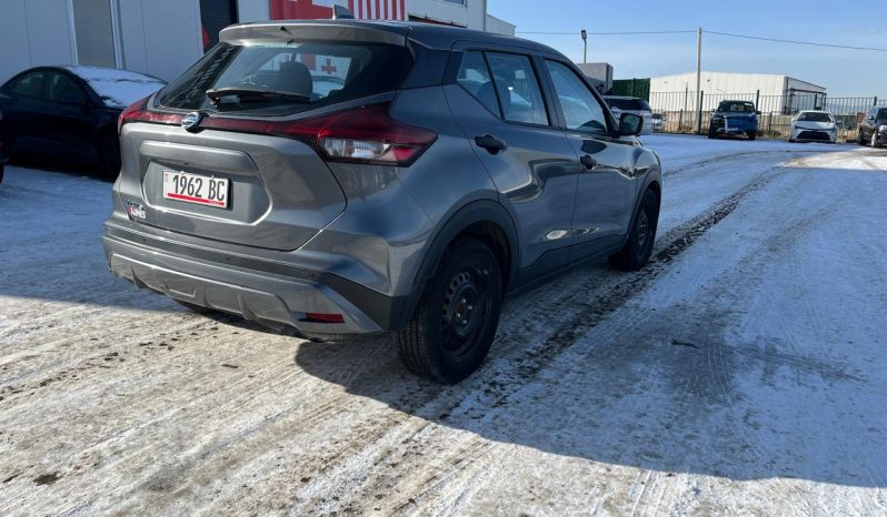 
								Nissan Kicks full									