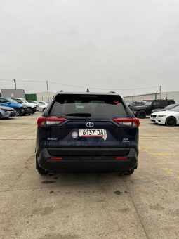 
										Toyota RAV4 full									