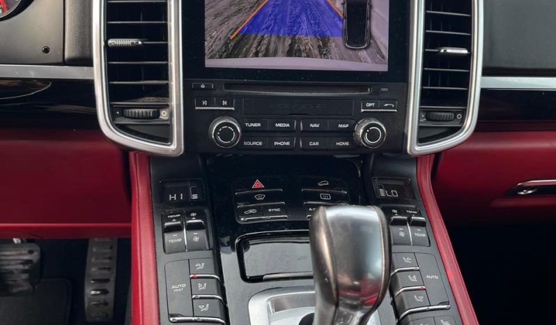 
								Porsche Cayenne full									