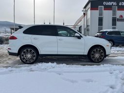 
										Porsche Cayenne full									