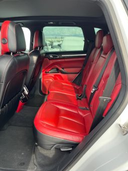 
										Porsche Cayenne full									