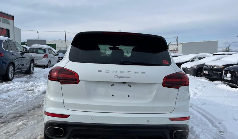 
								Porsche Cayenne full									