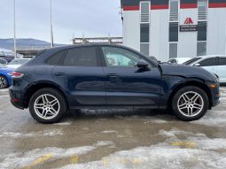 
										Porsche Macan full									