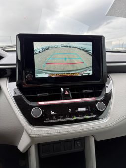 
										2025 Toyota Corolla Cross full									