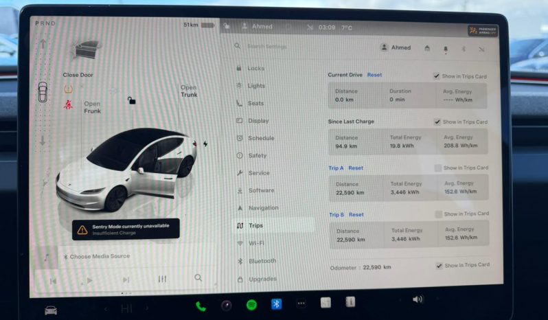 
								Tesla MODEL 3 full									
