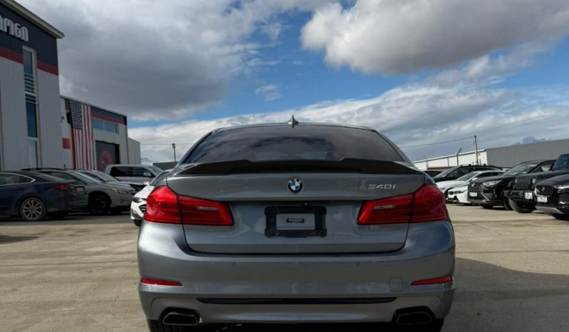 
								2017 BMW 5 Series full									