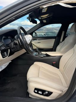 
										2017 BMW 5 Series full									