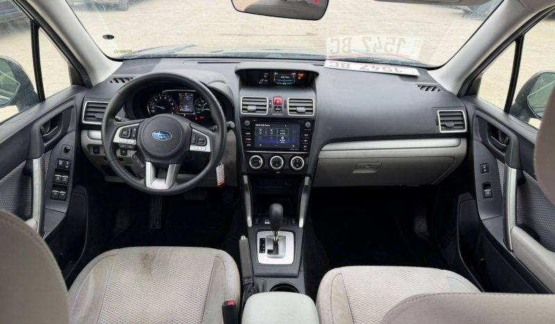 
								Subaru Forester full									