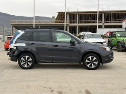 
										Subaru Forester full									