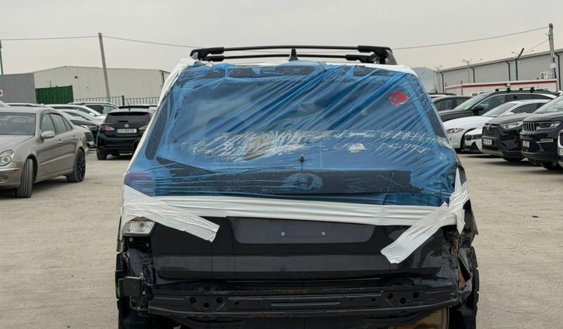 
								Subaru Forester full									