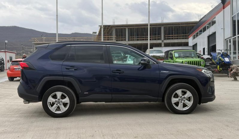 
								2020 Toyota RAV4 full									