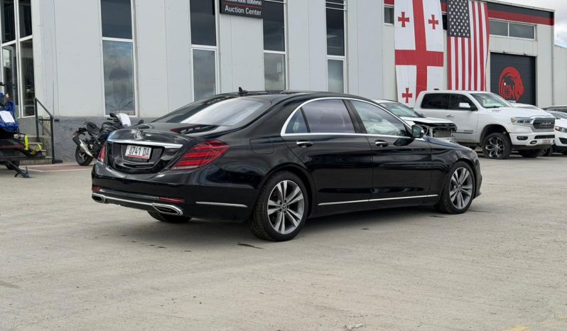 
								Mercedes-Benz S-Class full									